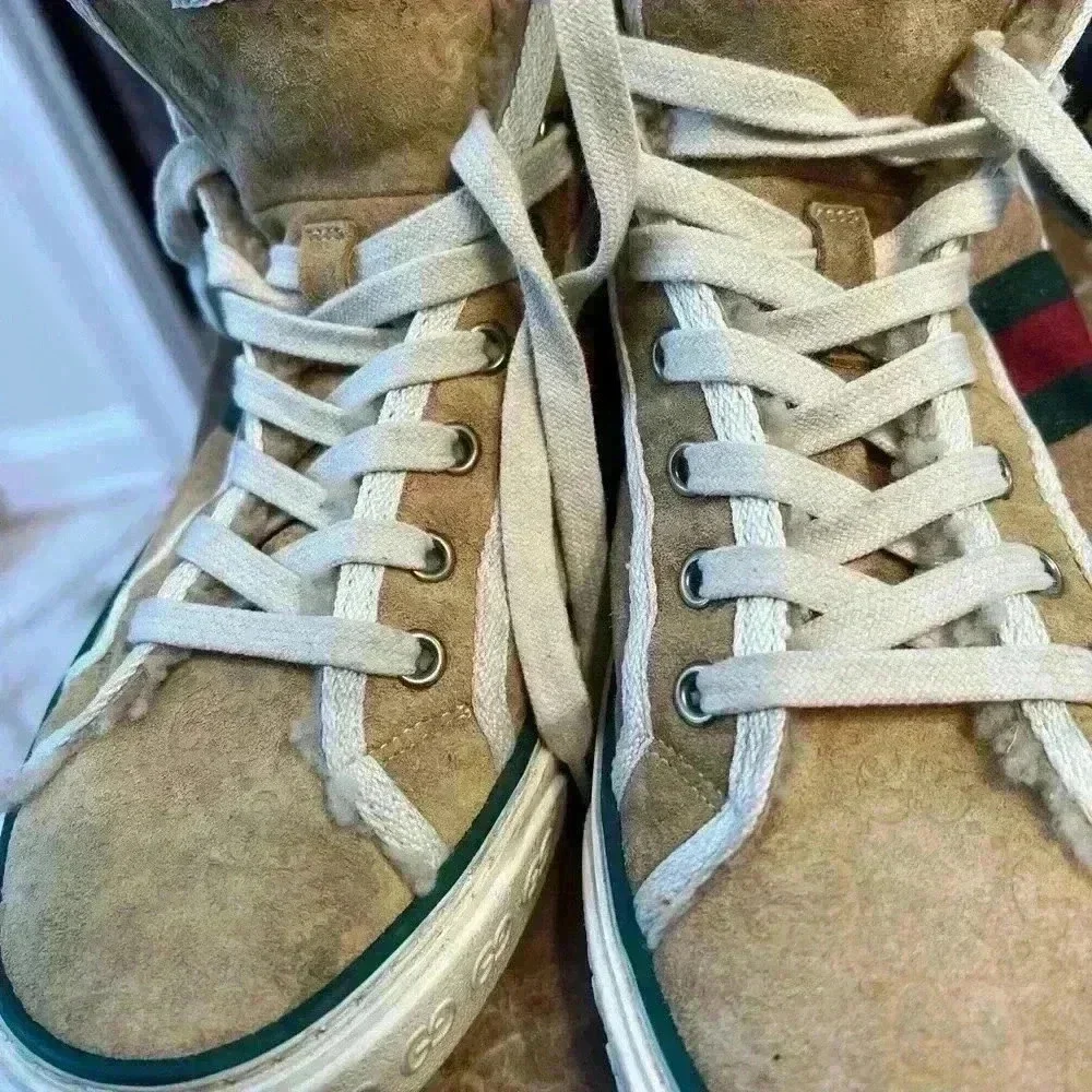 GUCCI Tennis 1977 High Top Sneaker Beige Suede/Shearling AUTHENTIC Size 10 US